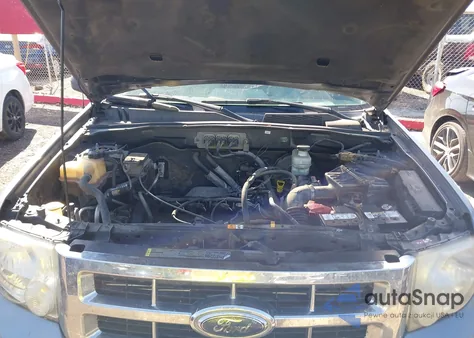 2008 Ford Escape Xlt из США, поврежденный, VIN 1FMCU03Z78KC23837